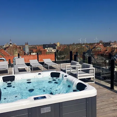 Nieuwpoort Jacuzzi Stay, Cleaning Included דירה *