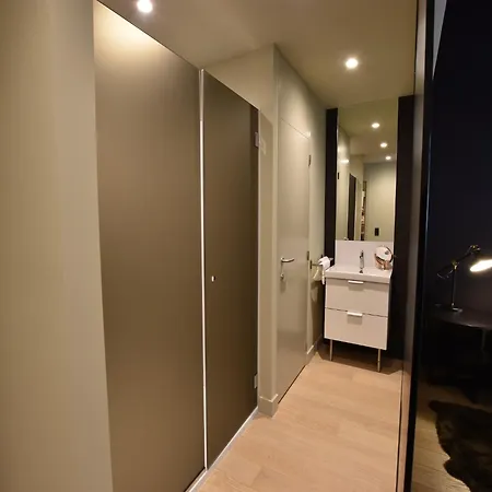 Nieuwpoort Jacuzzi Stay, Cleaning Included * ניופורט